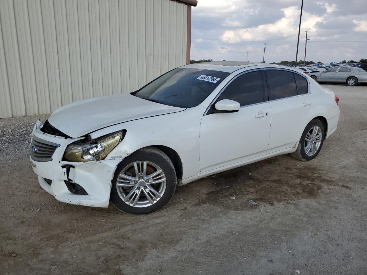 2011 INFINITI G37