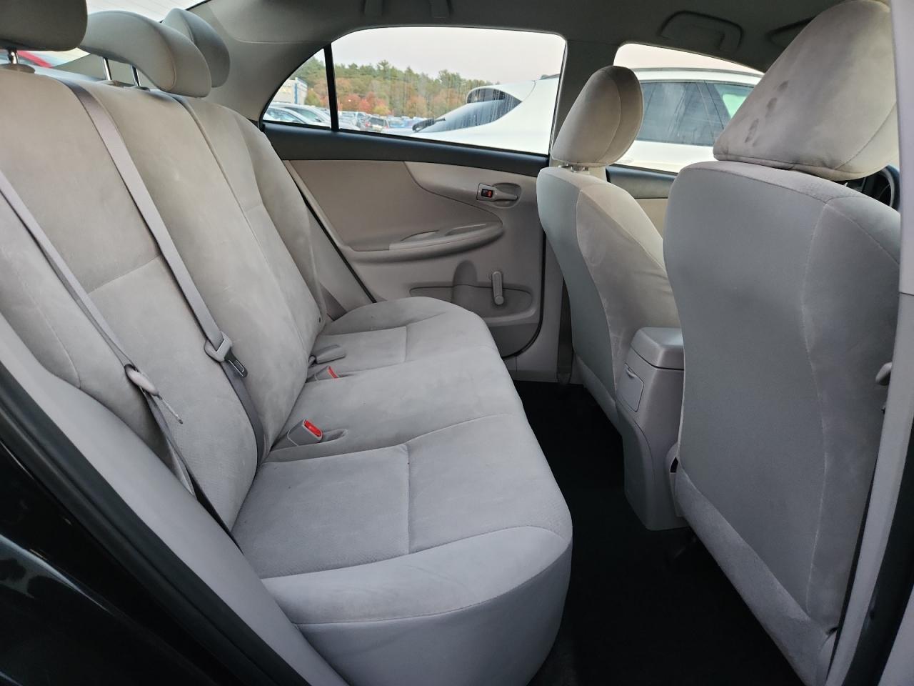 2011 TOYOTA COROLLA