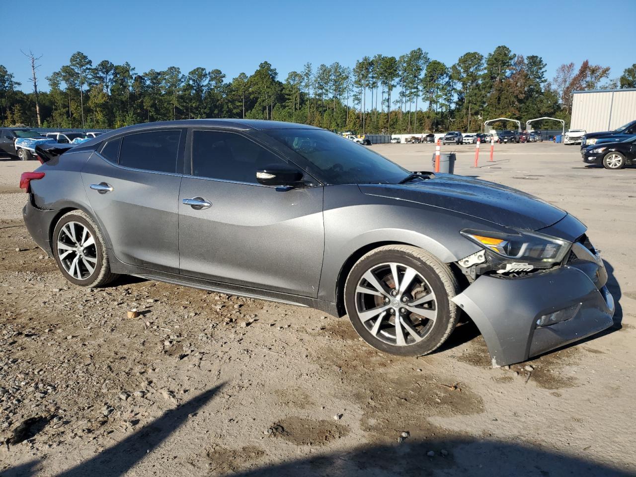 2016 NISSAN Maxima