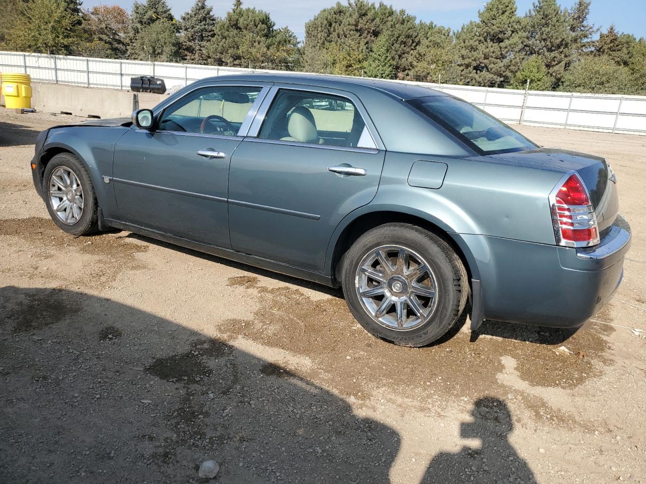 2005 CHRYSLER 300