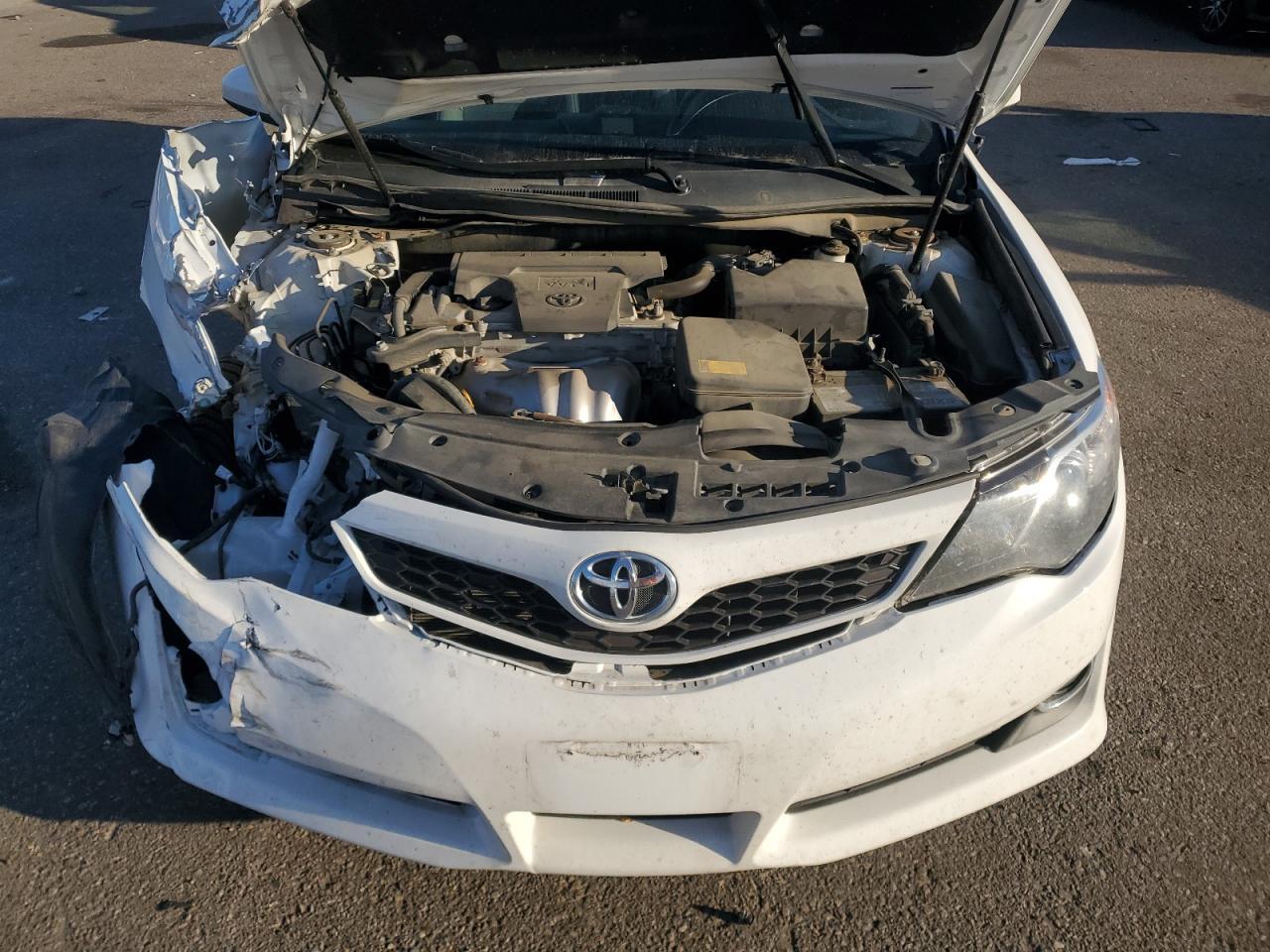 2014 TOYOTA CAMRY