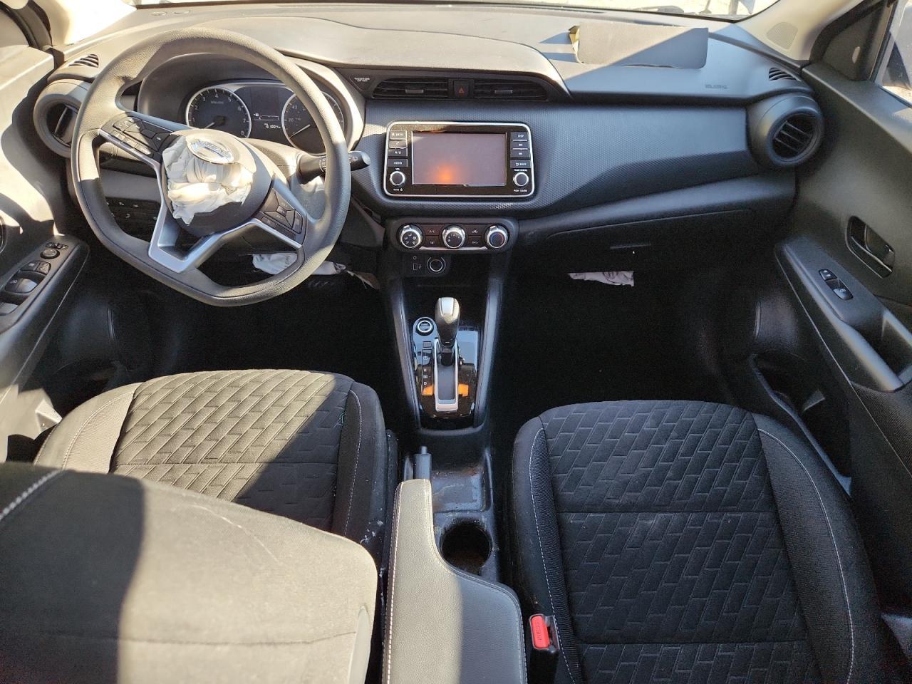 2021 NISSAN KICKS