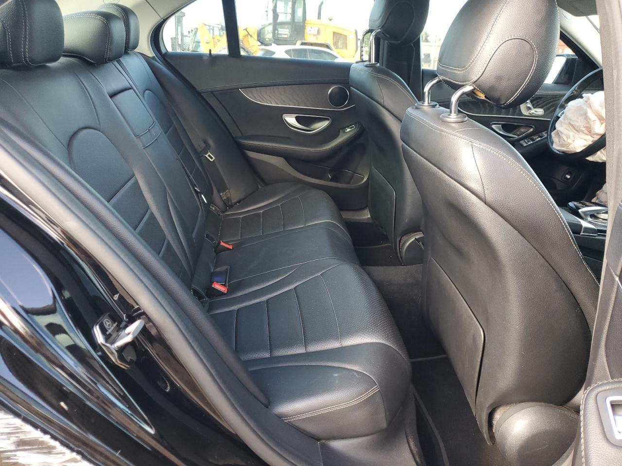 2016 MERCEDES-BENZ C-CLASS
