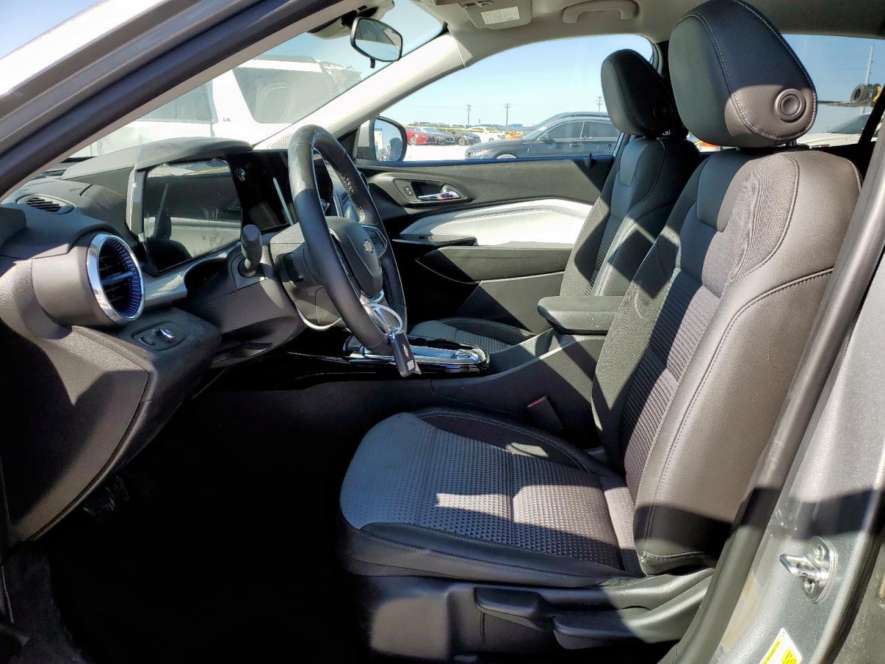 2024 CHEVROLET TRAX