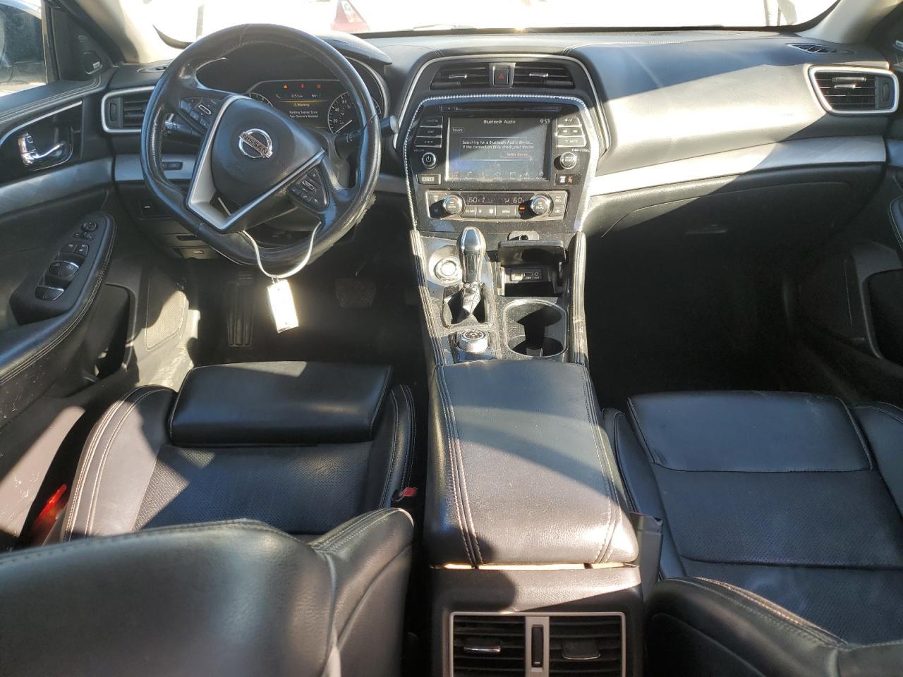 2017 NISSAN Maxima