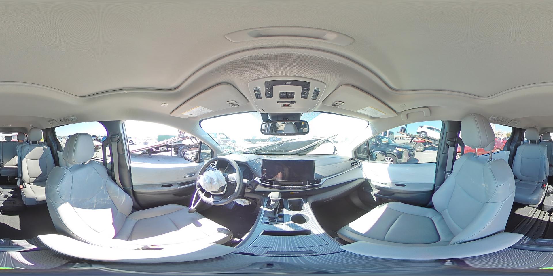 2025 TOYOTA SIENNA