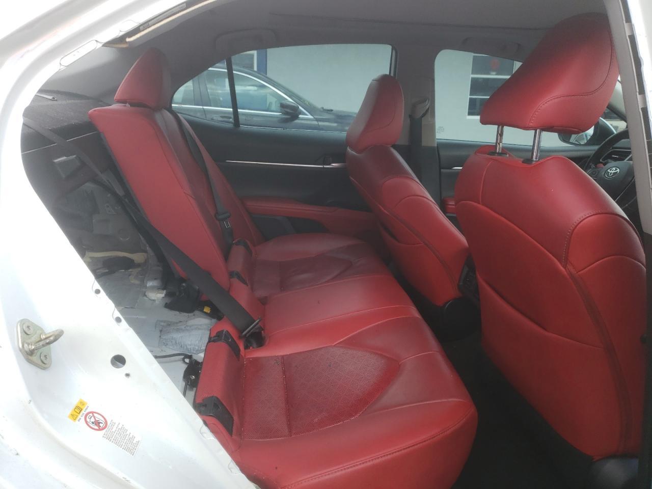 2019 TOYOTA CAMRY
