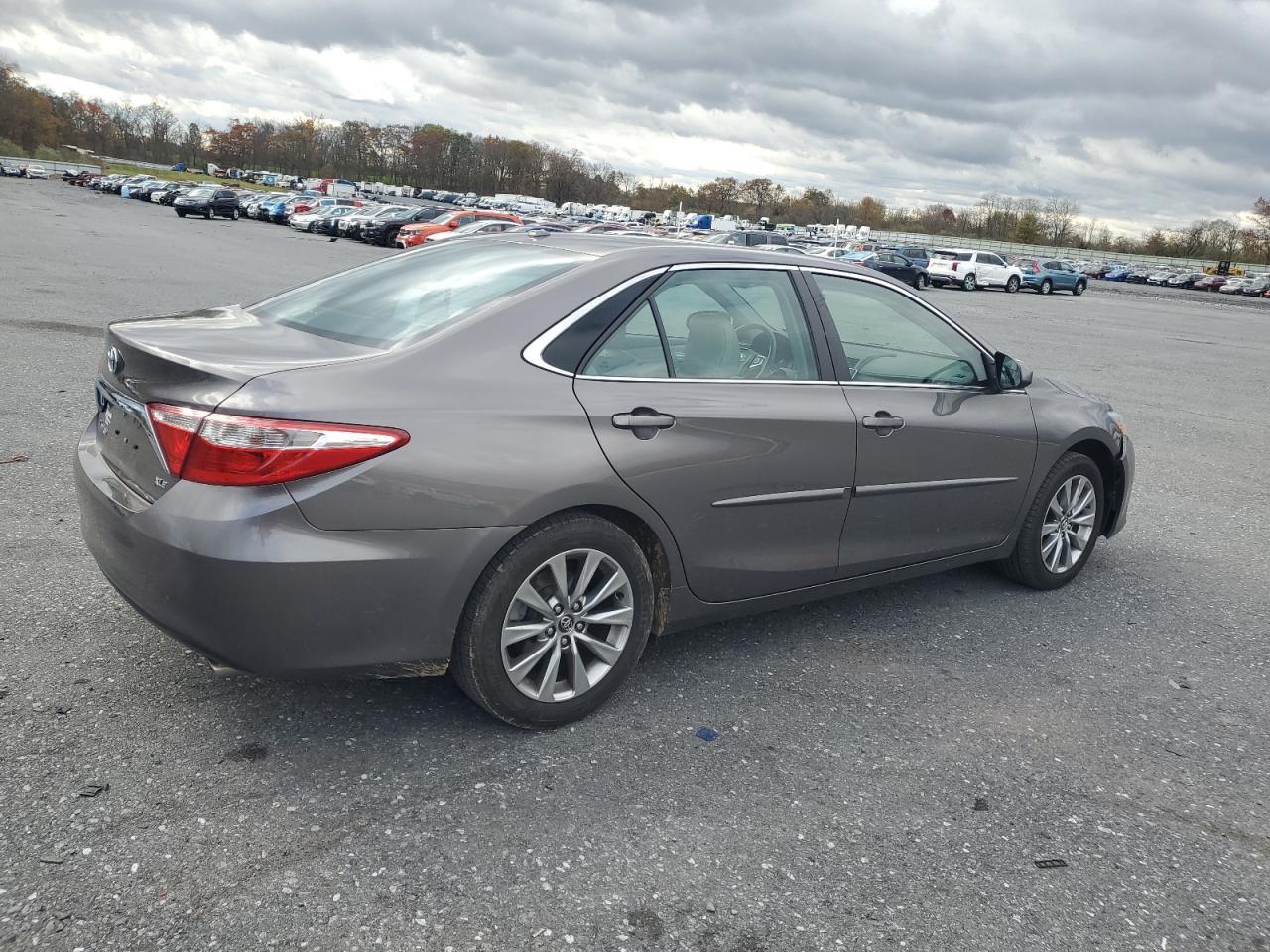 2017 TOYOTA CAMRY