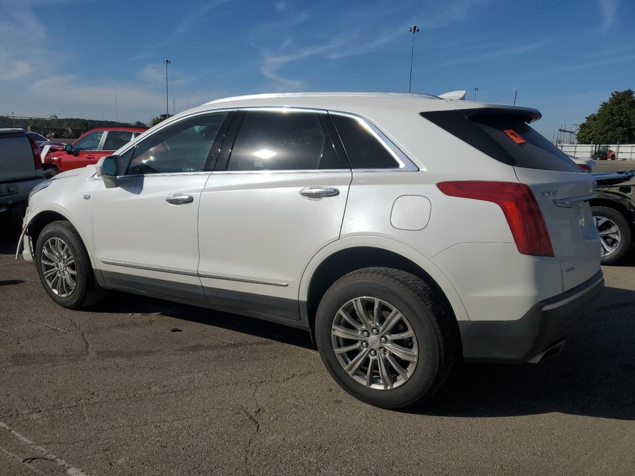 2017 CADILLAC XT5
