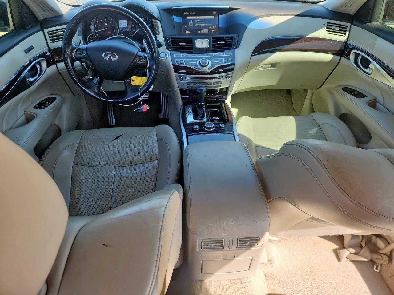 2011 INFINITI M37