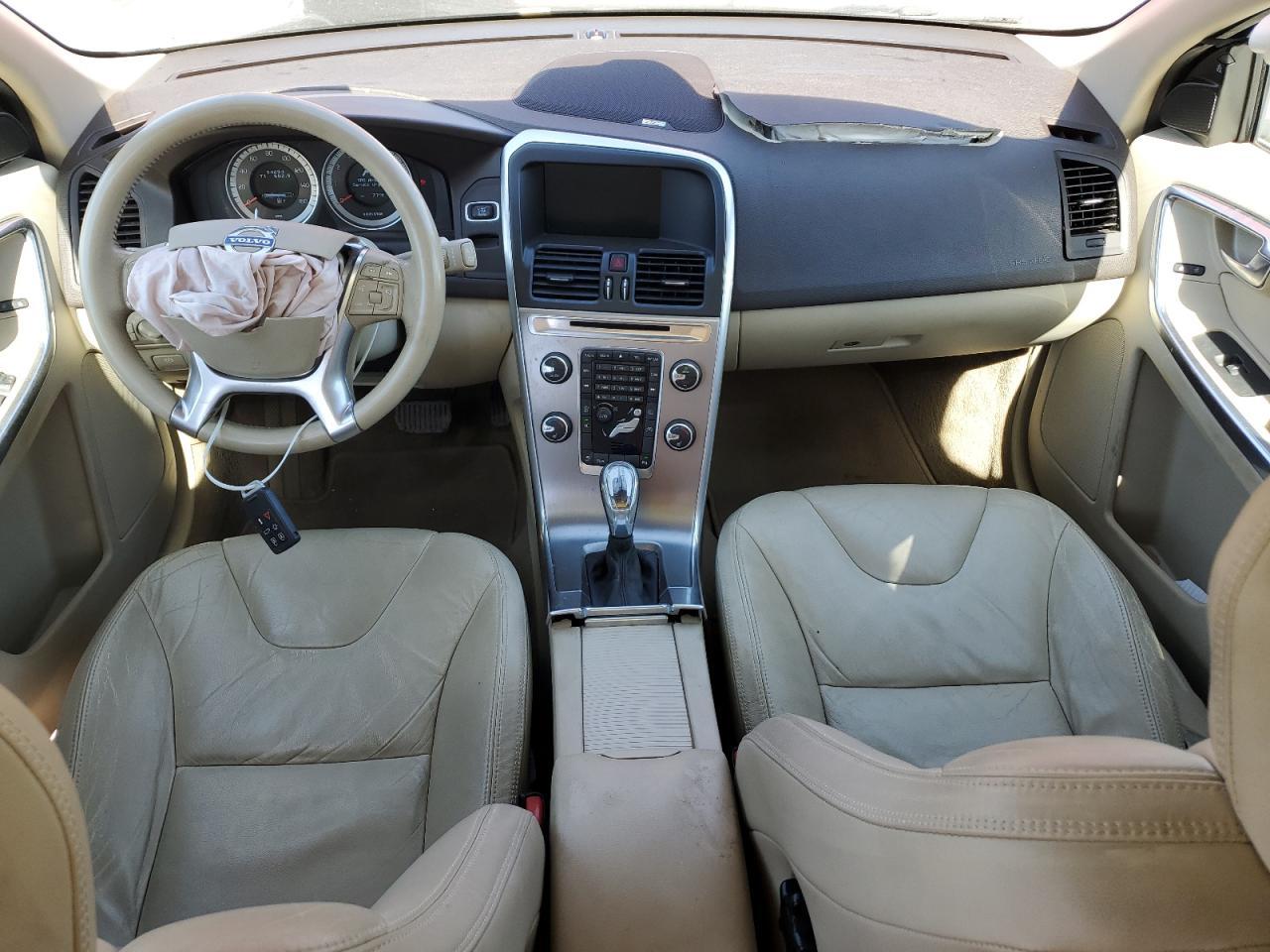2013 VOLVO XC60