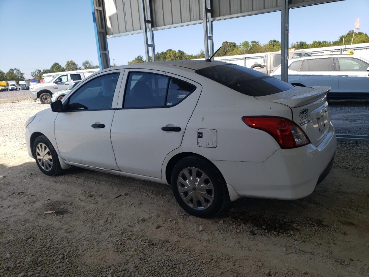 2017 NISSAN VERSA