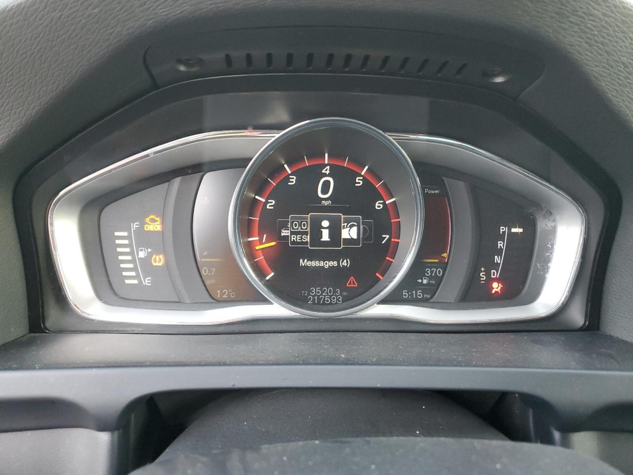 2015 VOLVO S60