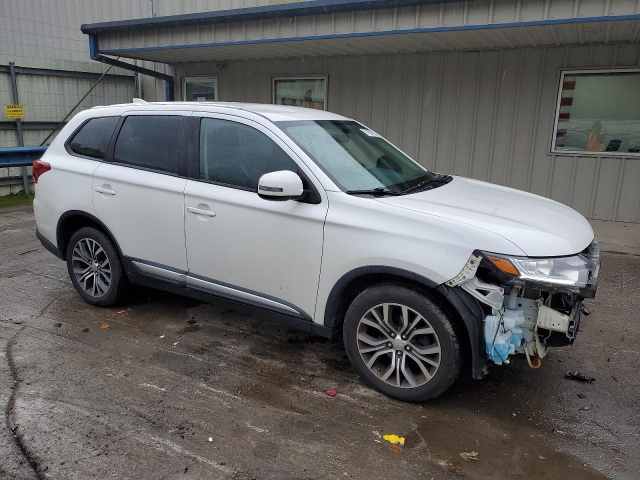 2017 MITSUBISHI outlander