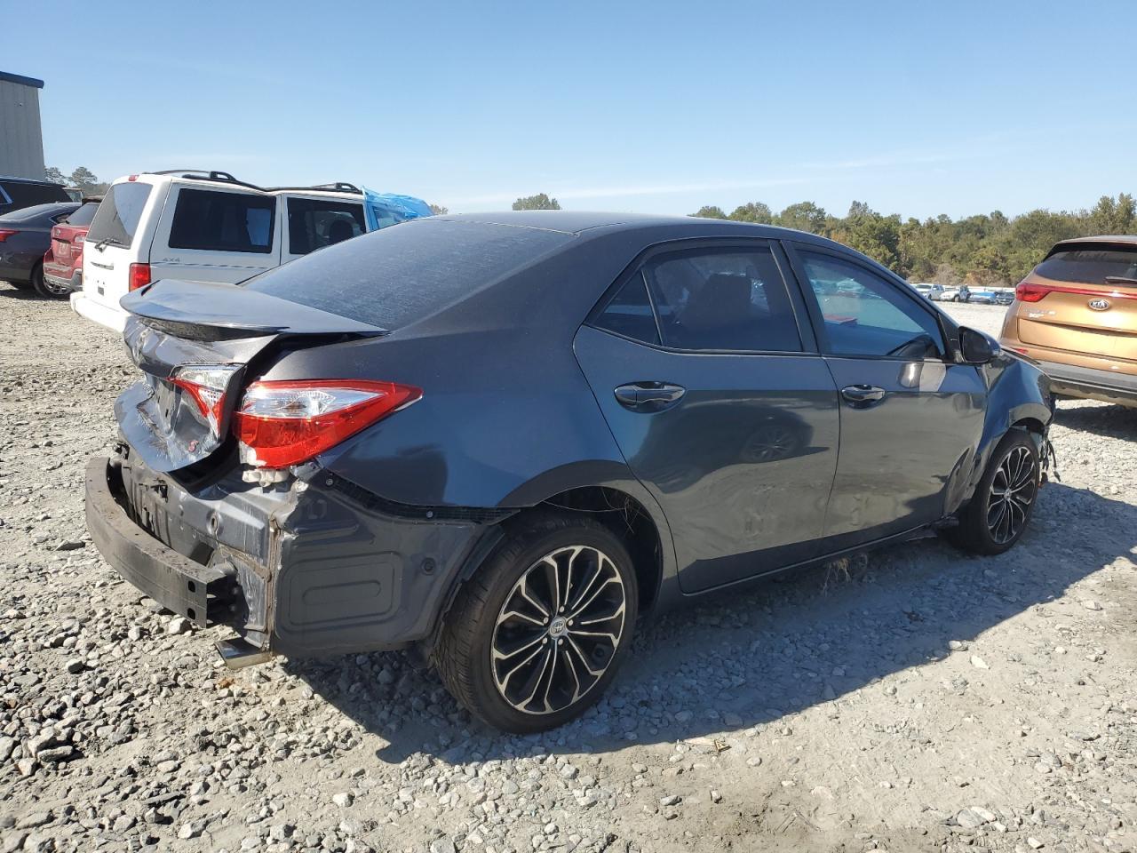 2015 TOYOTA COROLLA