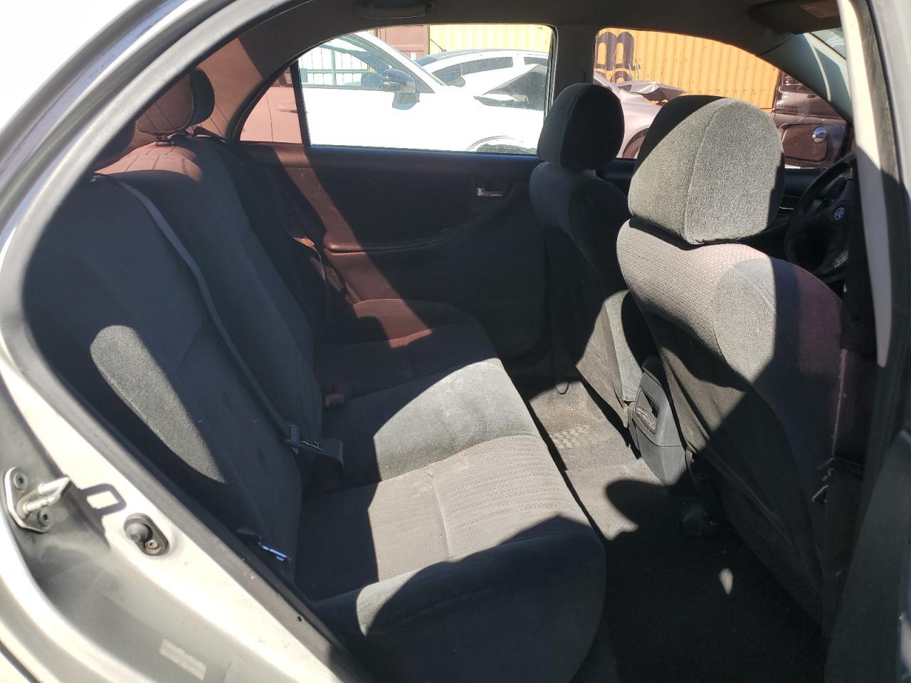 2004 TOYOTA COROLLA