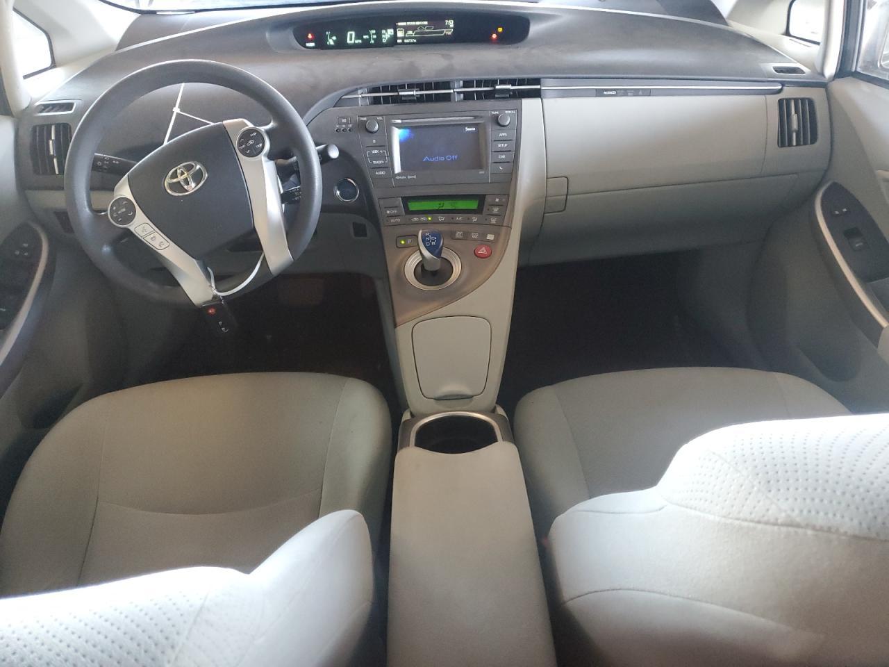 2015 TOYOTA PRIUS