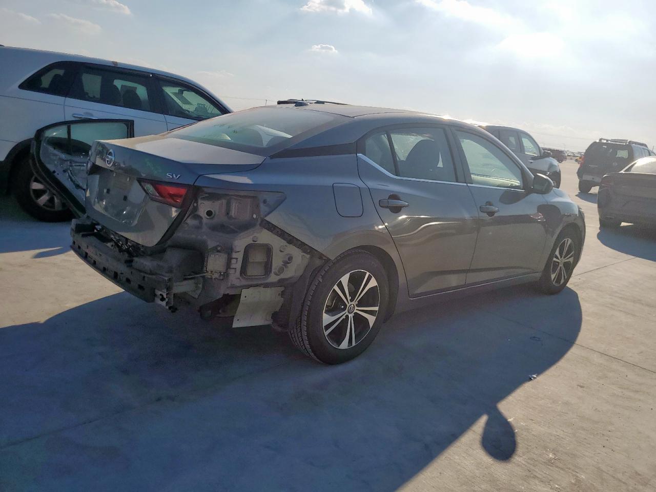 2022 NISSAN SENTRA