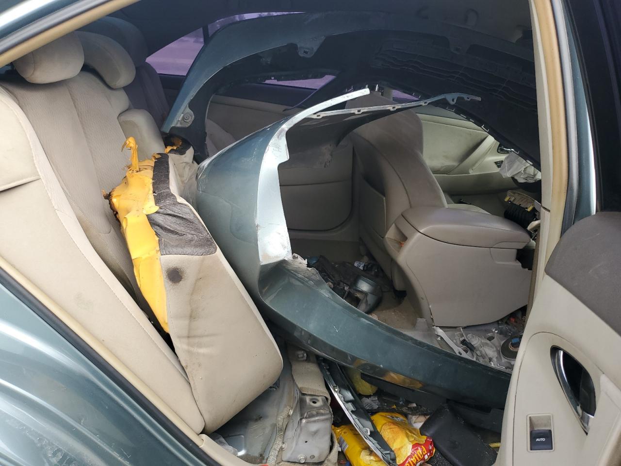 2011 TOYOTA CAMRY
