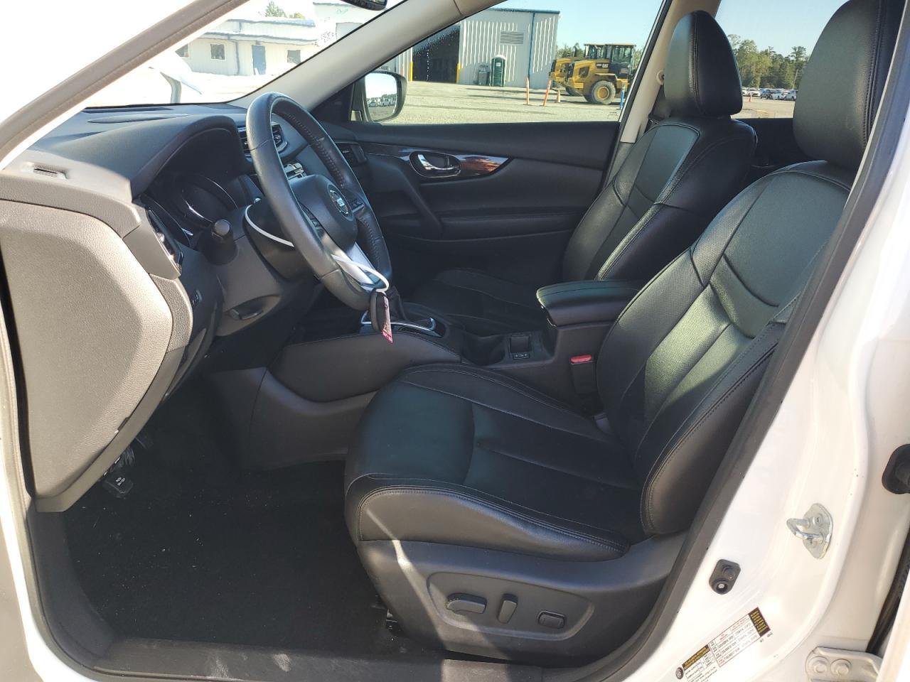 2017 NISSAN ROGUE
