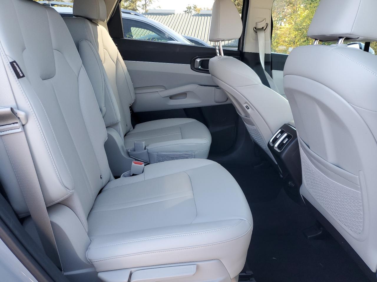2025 KIA SORENTO