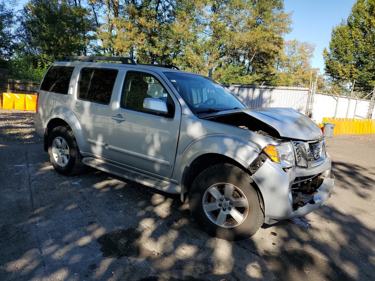 2012 NISSAN PATHFINDER
