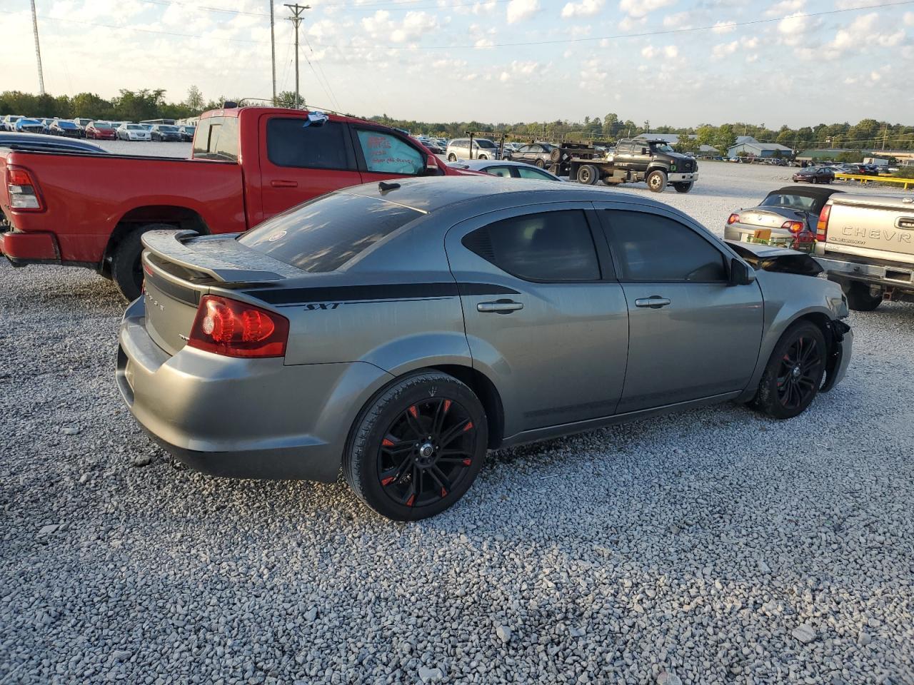 2013 DODGE Avenger