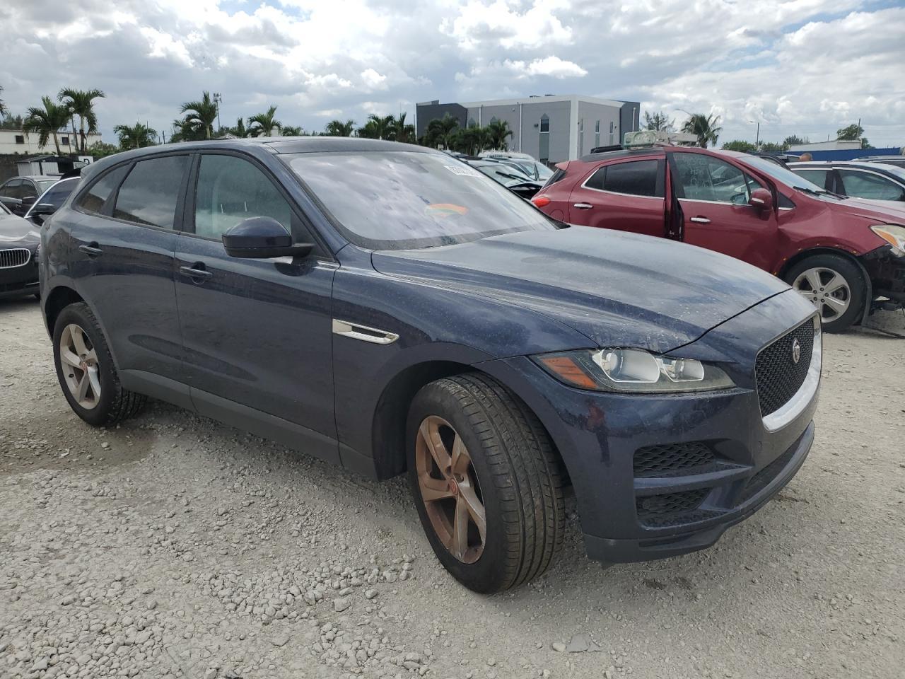 2017 JAGUAR F-Pace