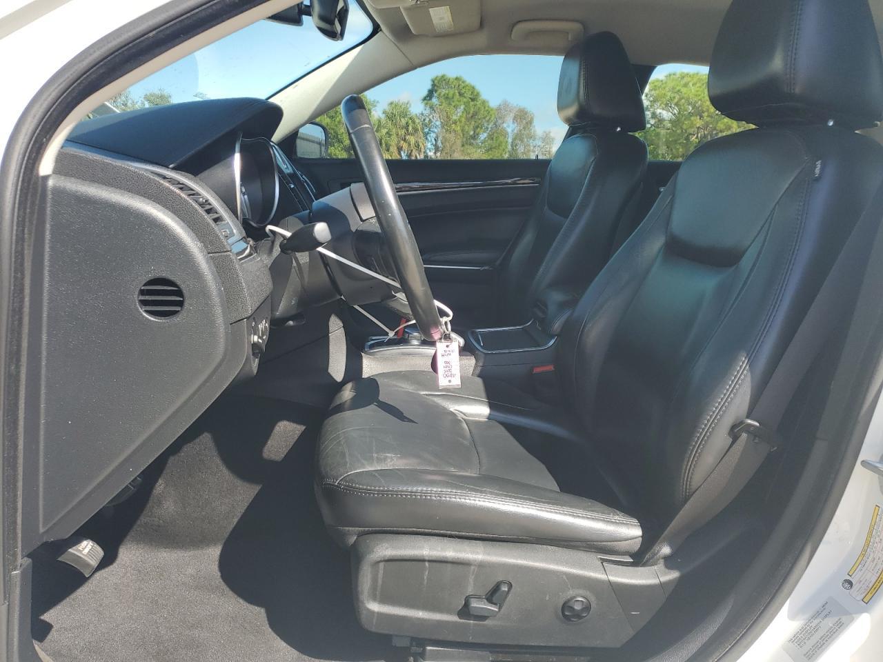 2015 CHRYSLER 300