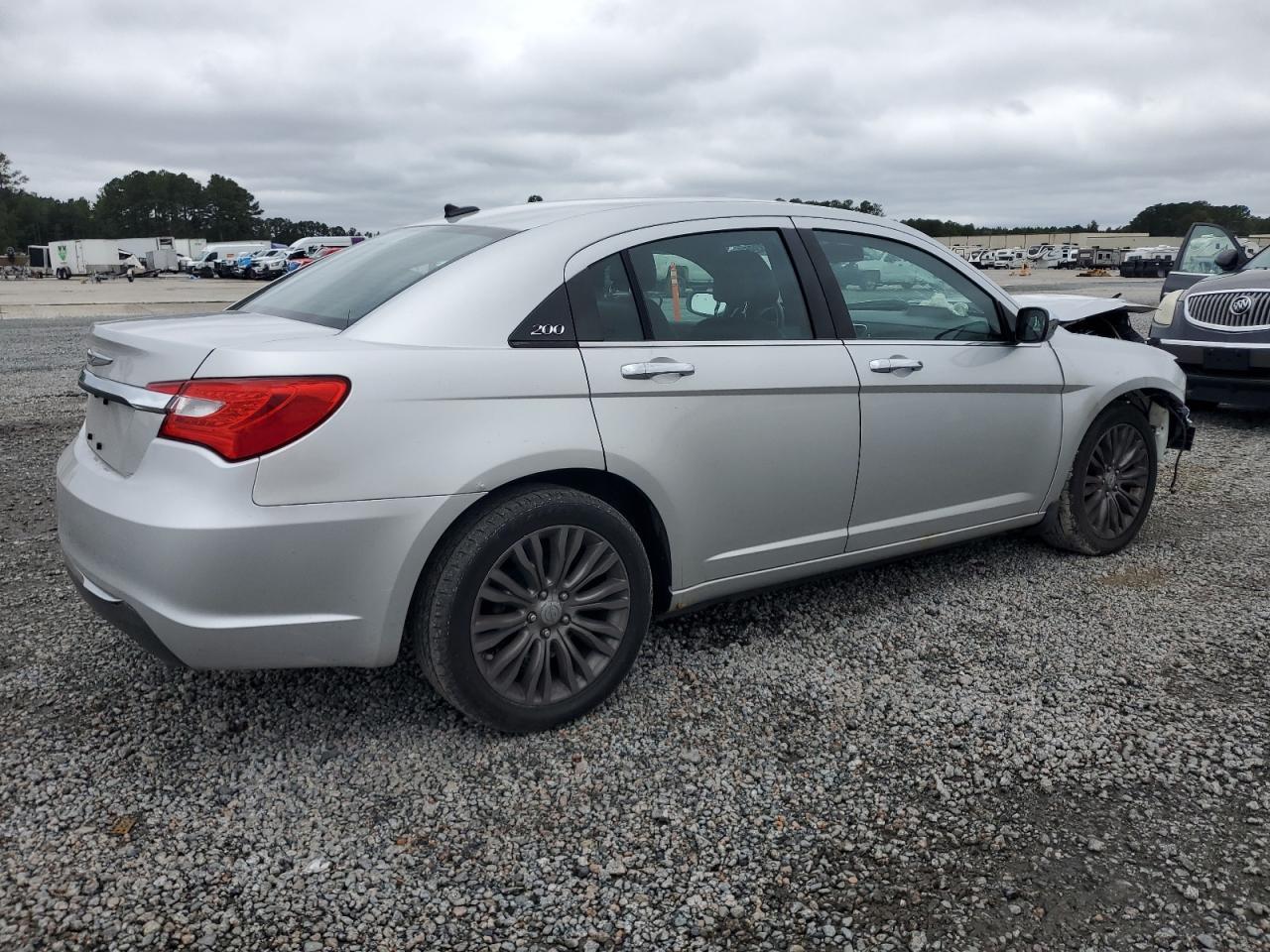 2012 CHRYSLER 200