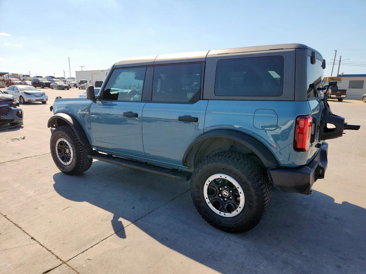2023 FORD Bronco