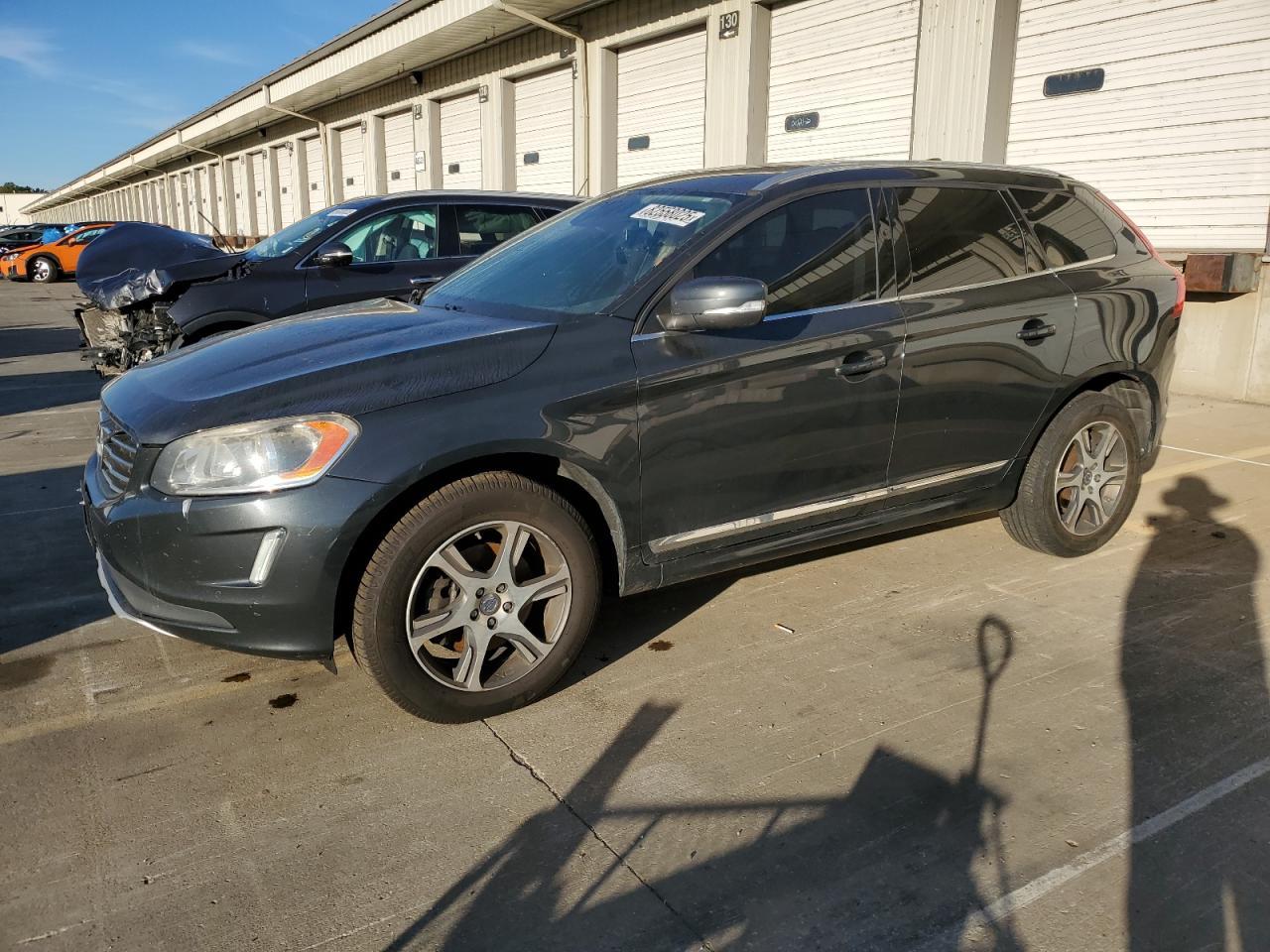2015 VOLVO XC60