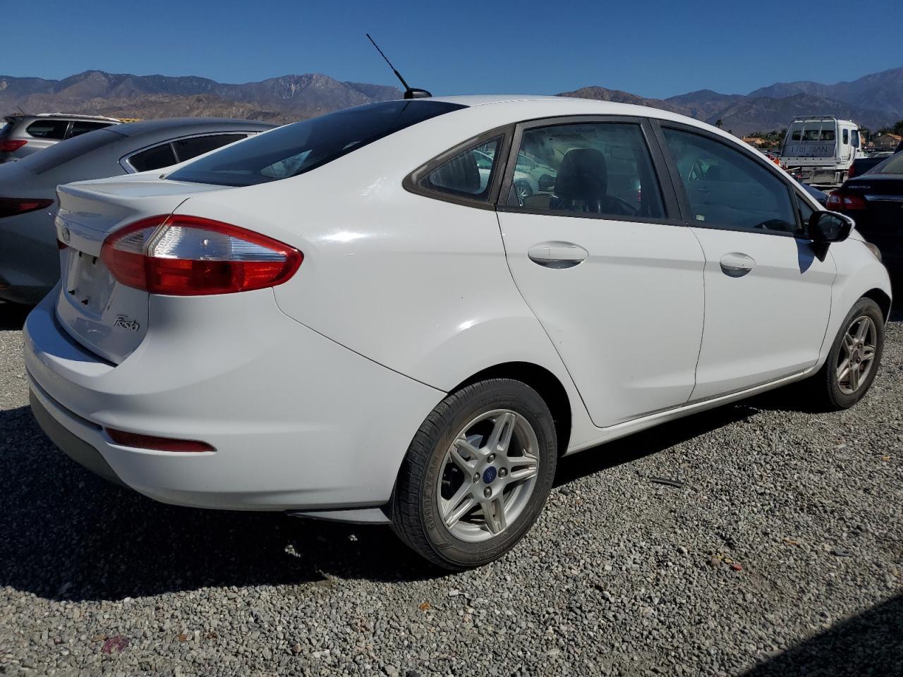 2017 FORD Fiesta