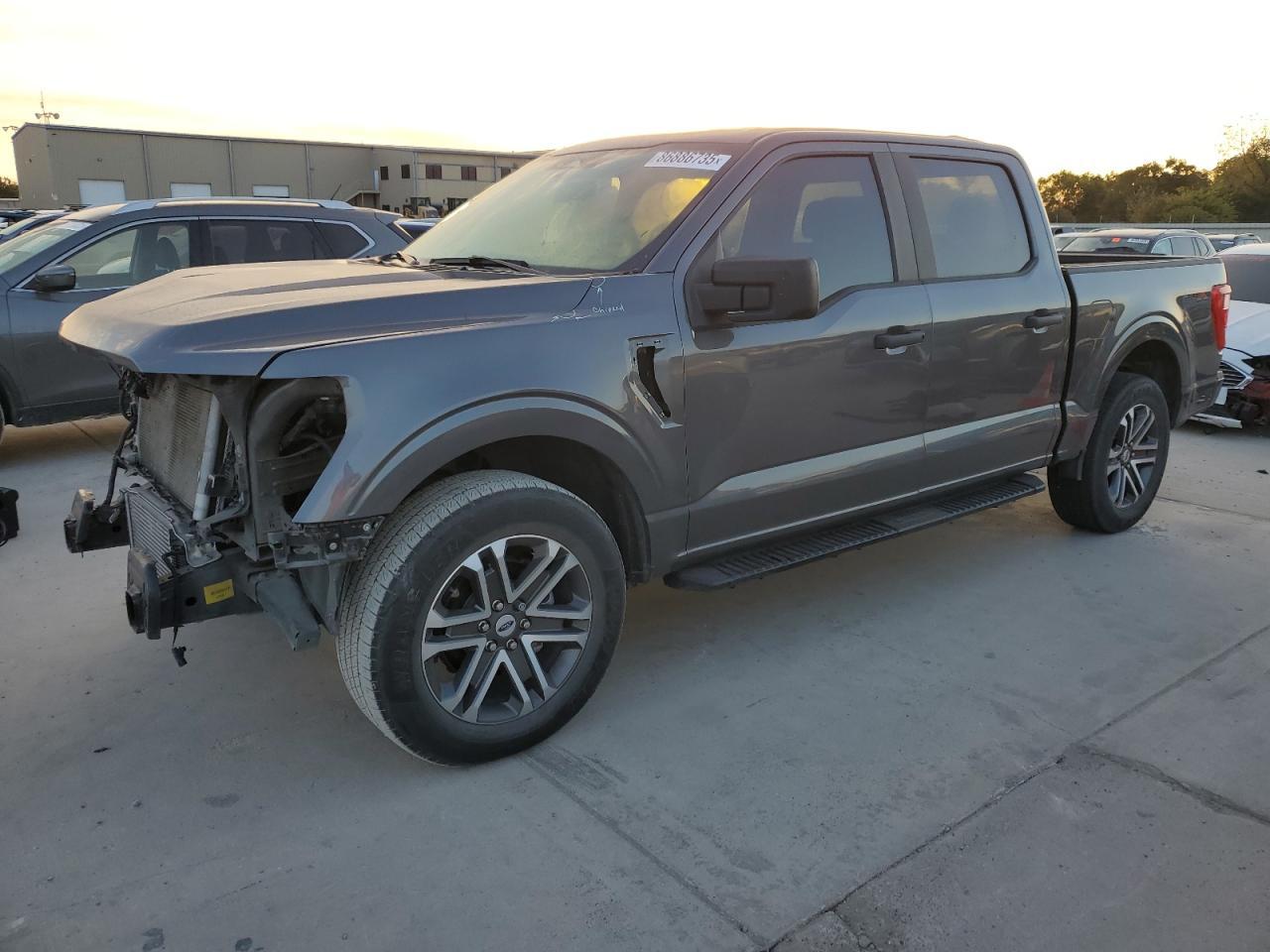 2022 FORD F-150 Lightning