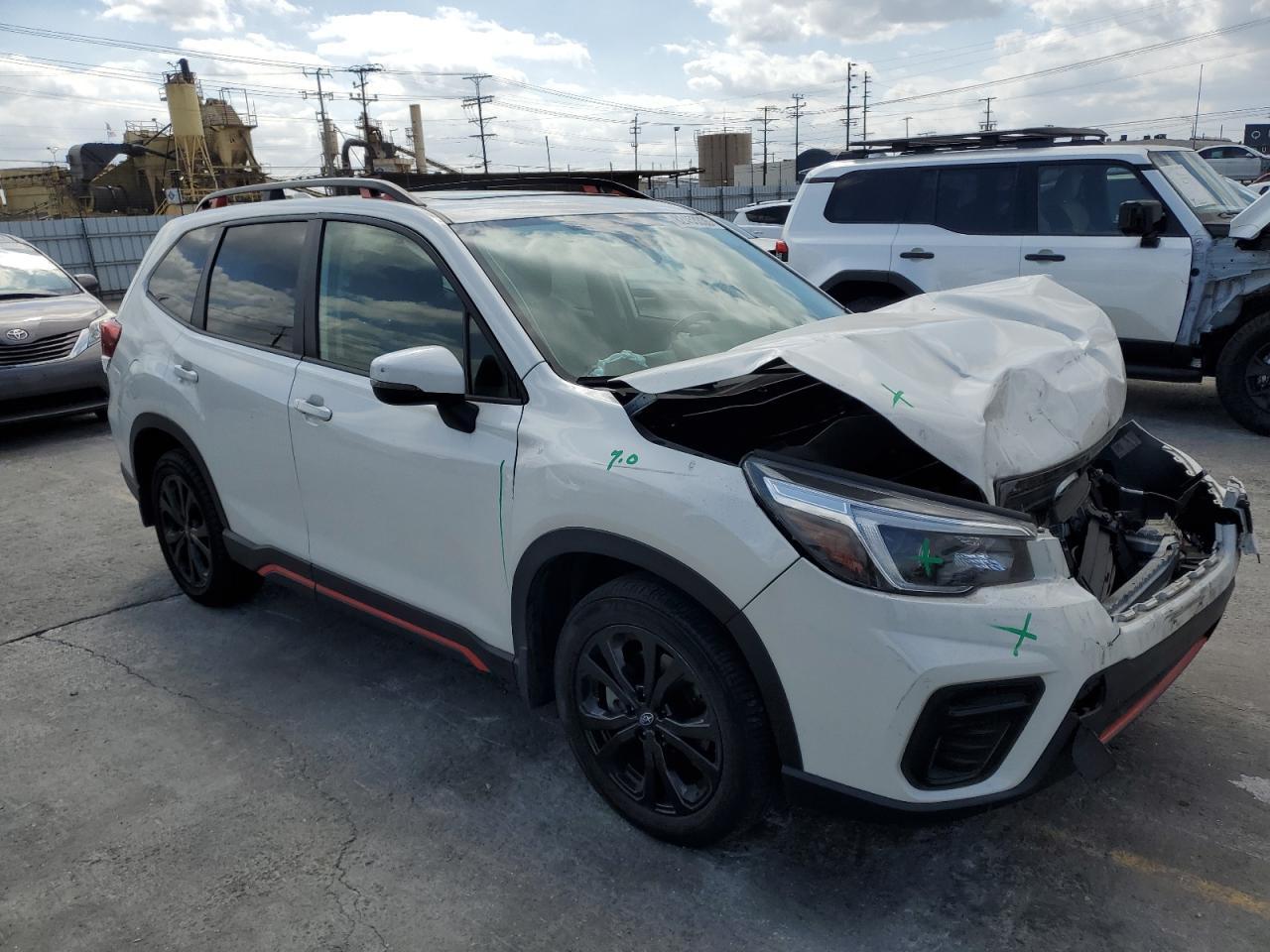 2021 SUBARU FORESTER