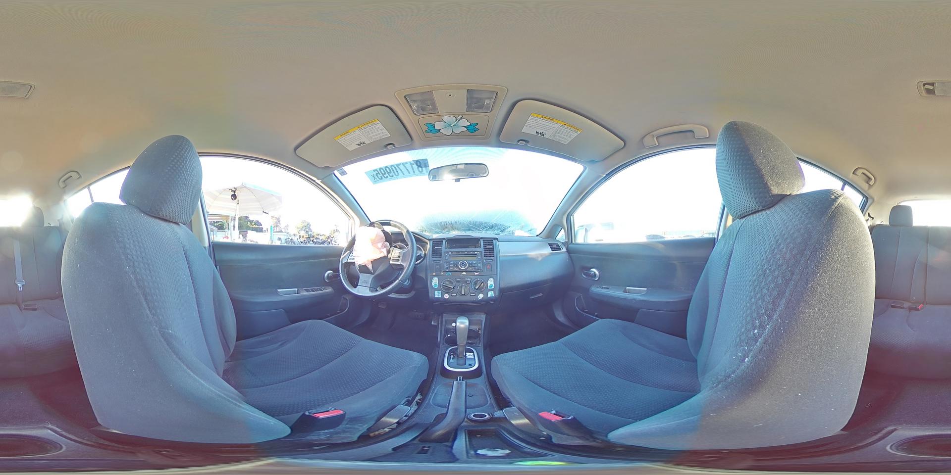 2012 NISSAN VERSA