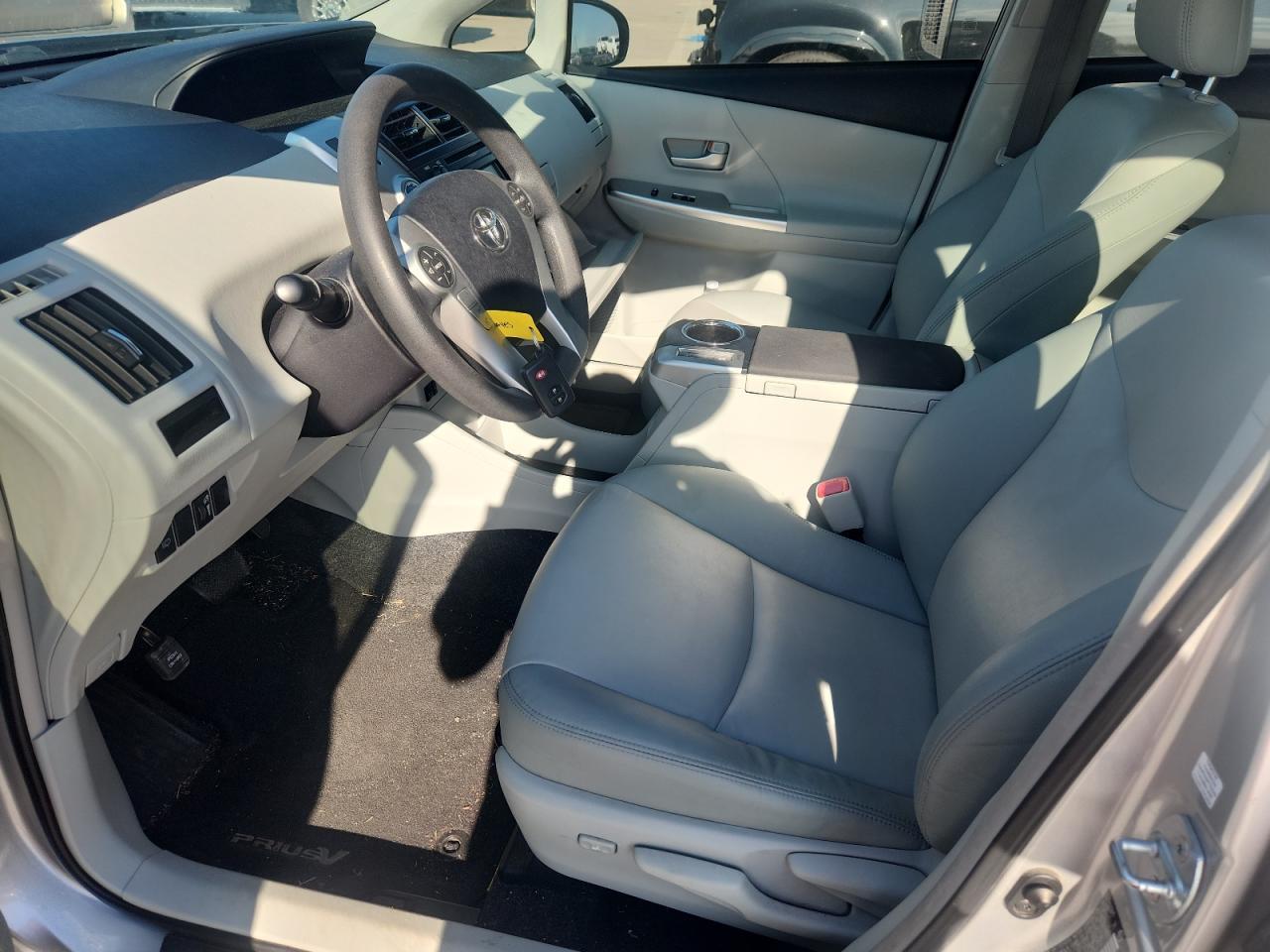 2012 TOYOTA PRIUS V