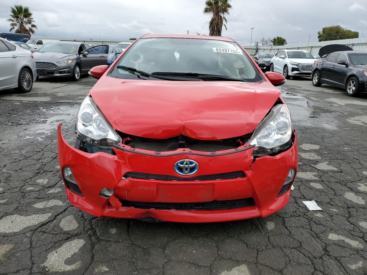2014 TOYOTA Prius c