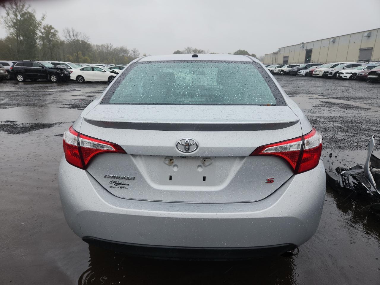 2015 TOYOTA COROLLA