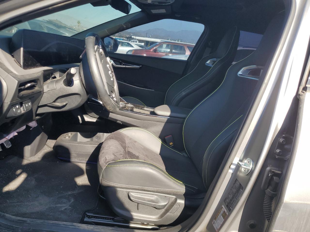 2023 KIA EV6