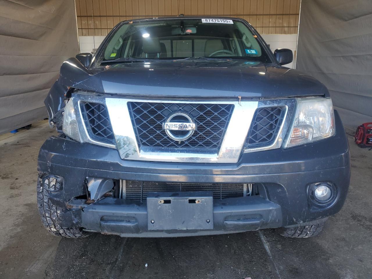 2015 NISSAN Frontier