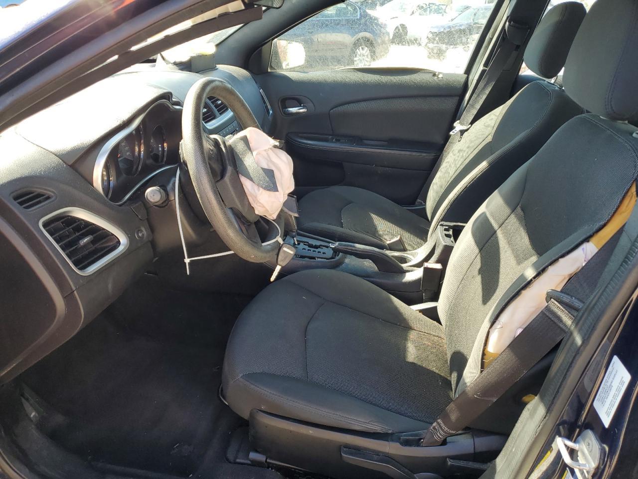 2014 DODGE Avenger