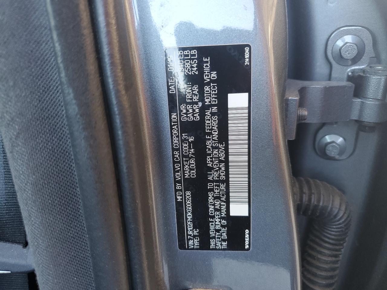 2019 VOLVO S60