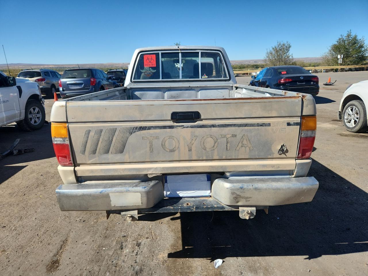 1988 TOYOTA Pickup