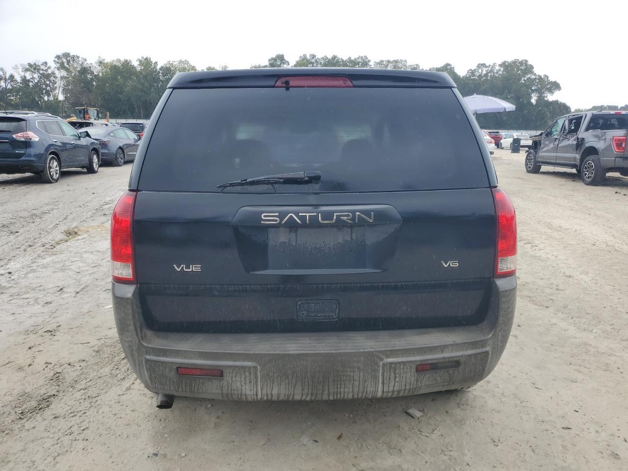 2004 SATURN Vue