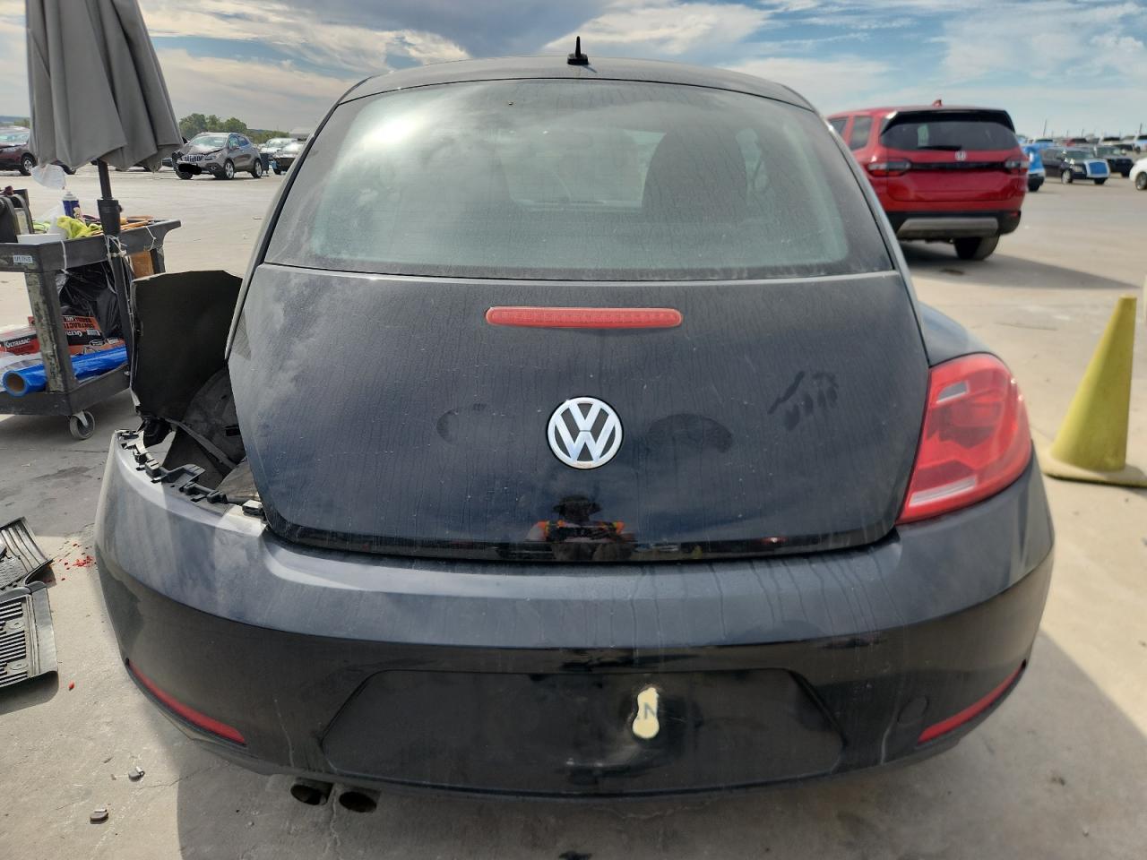 2012 VOLKSWAGEN Beetle