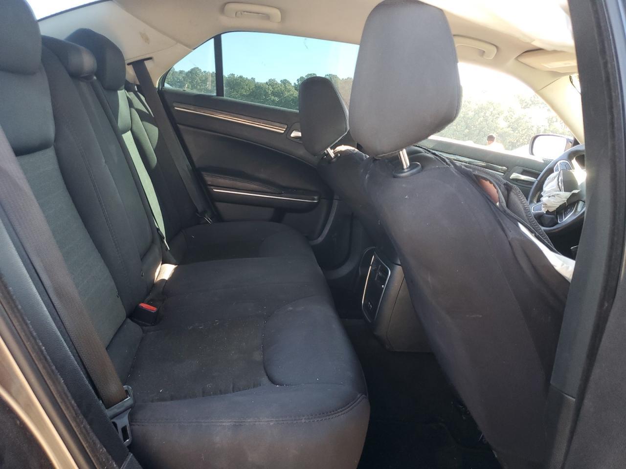 2018 CHRYSLER 300