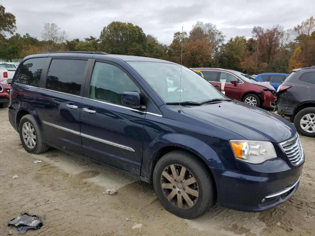2016 CHRYSLER Town & Country