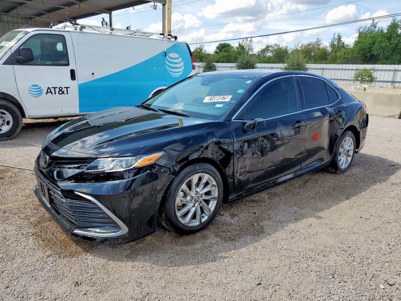 2024 TOYOTA CAMRY