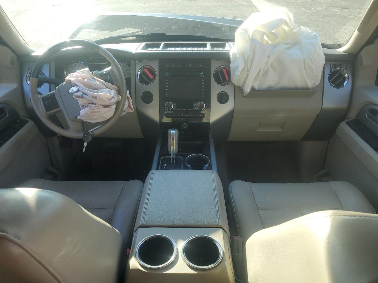 2013 FORD Expedition